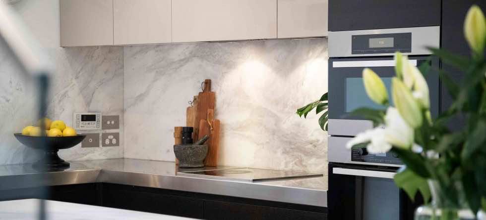 modern kitchen DAR4MK4 2 980x653 1