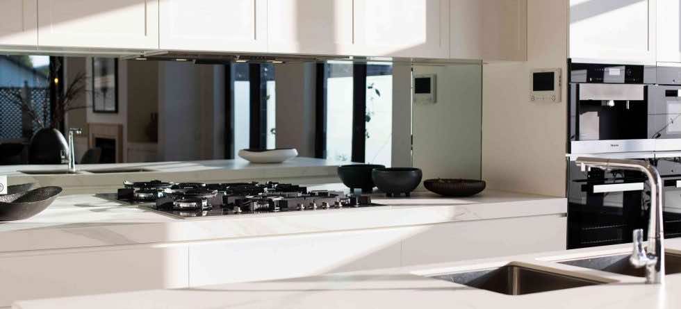 modern stove JFQ2AXR 980x6523 1