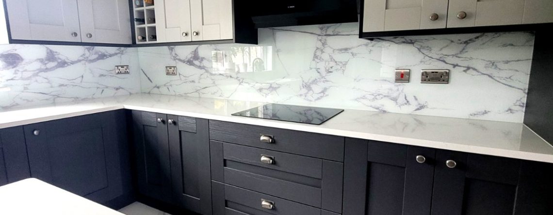 White marble glass splashback 3
