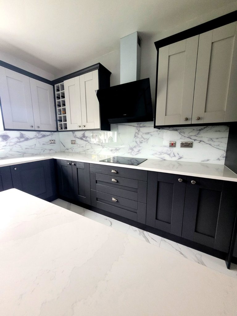 White marble glass splashback 3