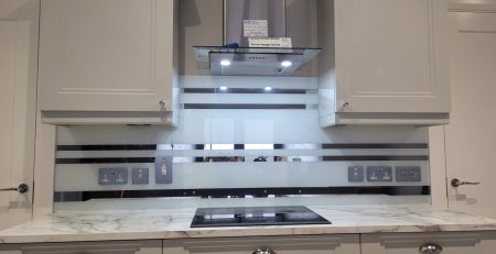 UK-made bespoke glass splashbacks
