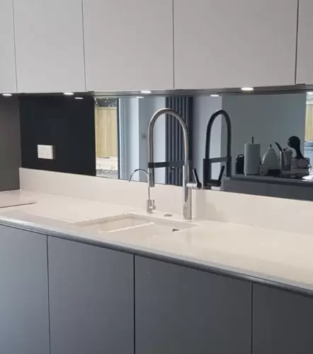 grey-mirro -glass-splashbacks